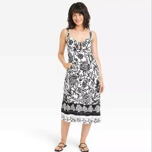 Knox Rose Women's Midi Sundress Black & White Floral Smocked Back Front Bust Tie